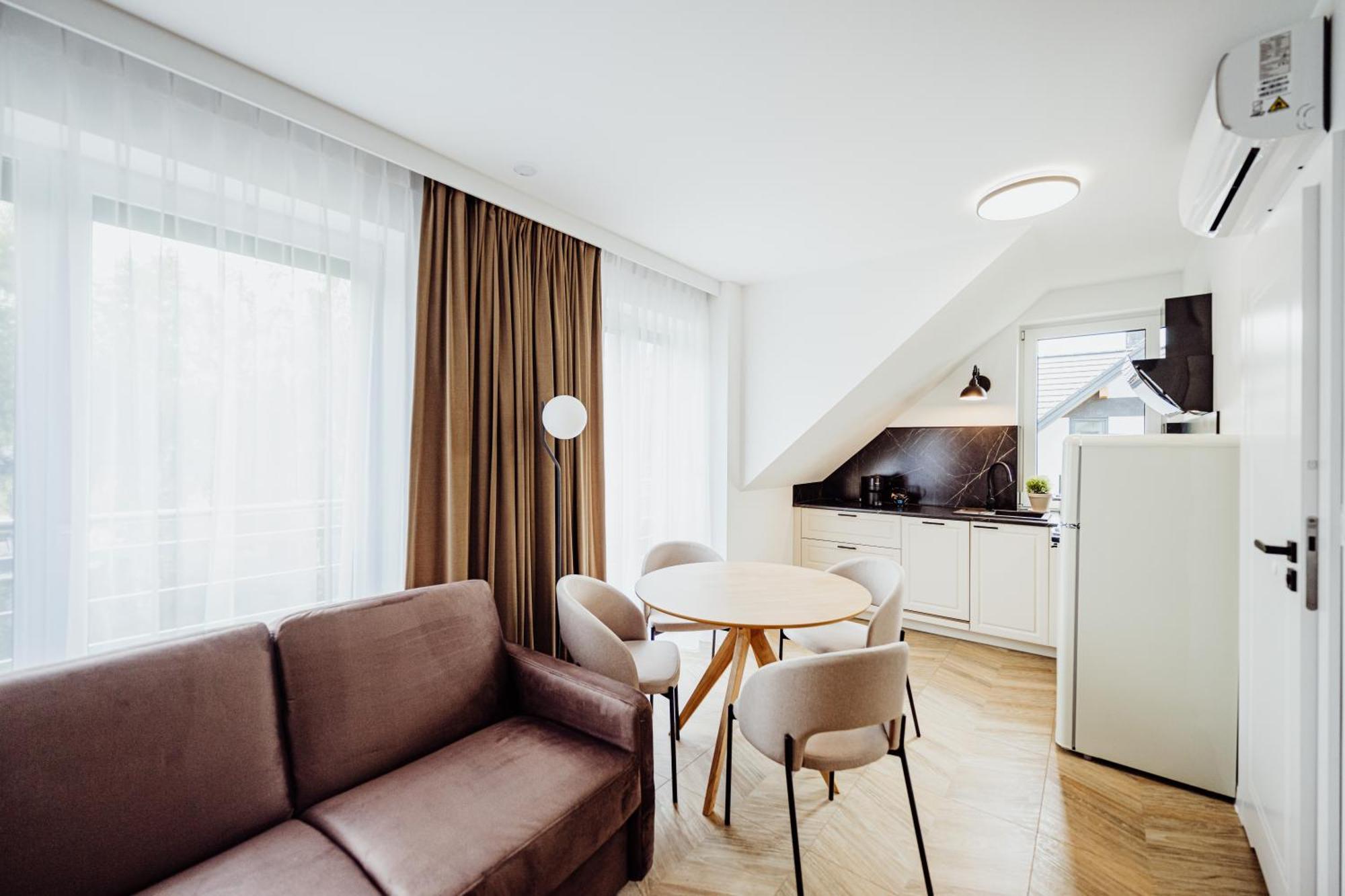Cristalview Stay&Relax - Luksusowe Apartamenty- Zewnetrzne Jacuzzi- Przyjazne Dla Rodzin - Zwierzeta Akceptowane بودوغوجن المظهر الخارجي الصورة